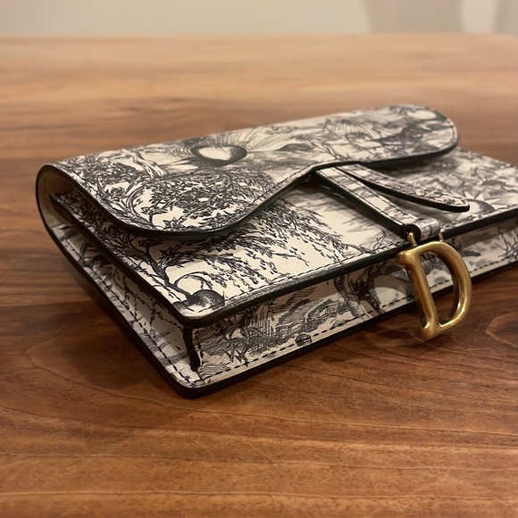 Christian Dior Calfskin Jardín Natural Print Saddle Belt Bag Latte Multicolor - Picture 8 of 16